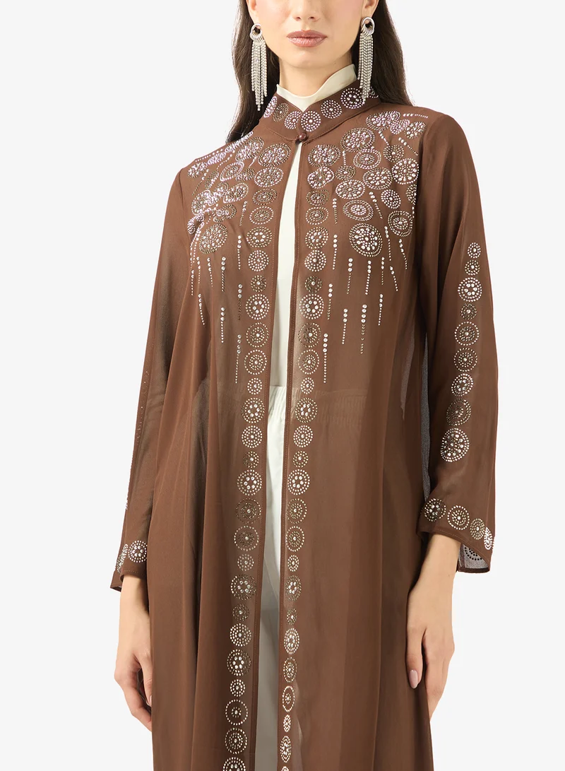 خزانة عباية مطرزة