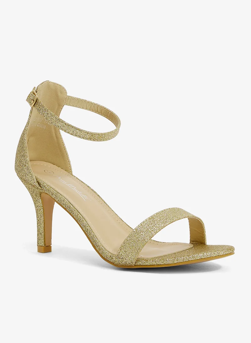 آن ميشيل صندل بكعب عالٍ