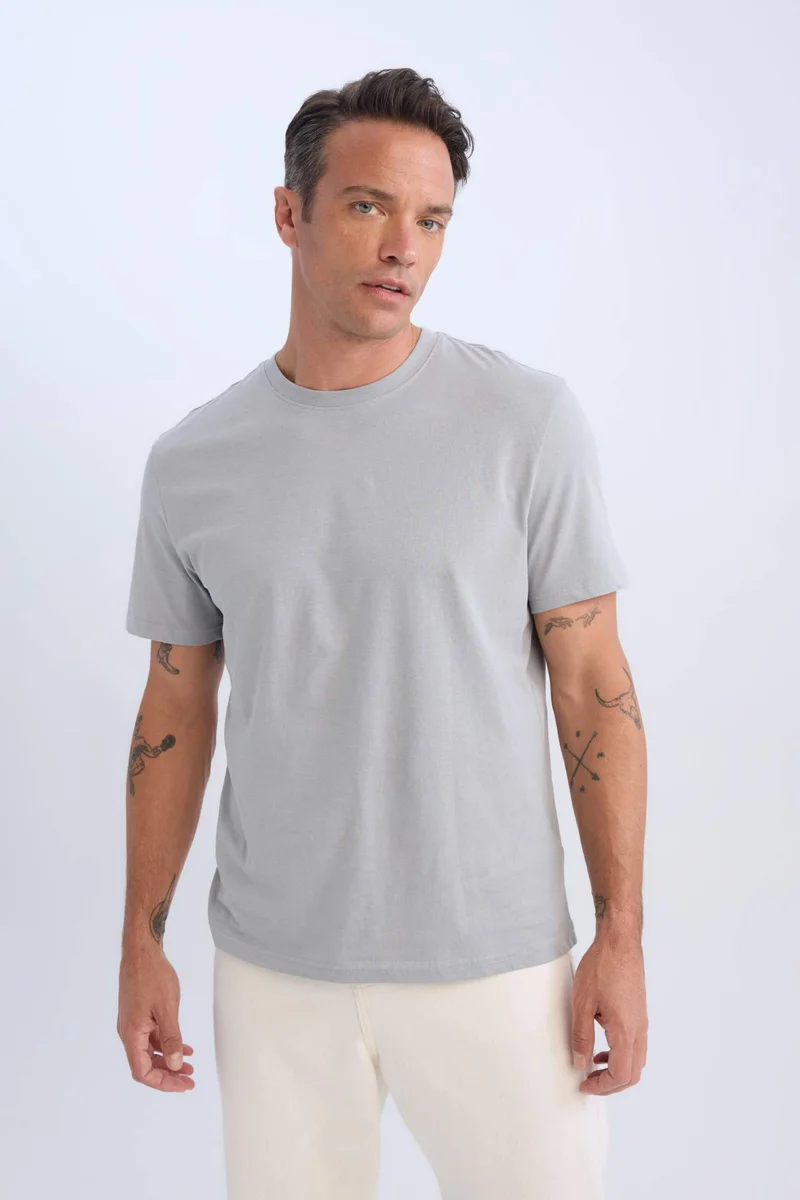 ديفاكتو New Regular Fit Crew Neck Basic Short Sleeve T-Shirt