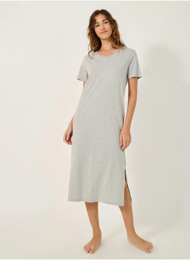 ستايلي LACE TRIM V NECK SIDE SLIT NIGHTDRESS - MIDI