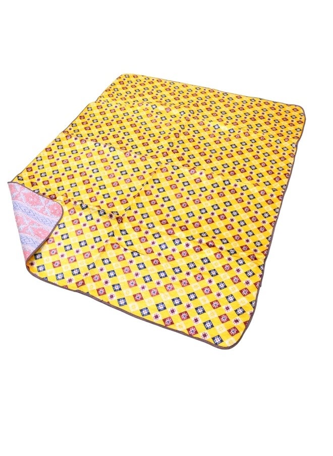 Padded ground seating mat for trips, camping, hiking, and wilderness, heritage rug, size 130X200 cm
