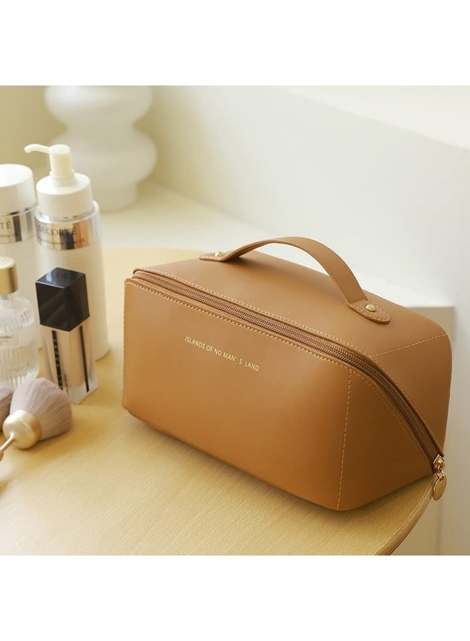 GGEROU حقيبة تجميل PU مميزة، حقيبة سفر بسعة كبيرة، حقيبة تجميل طبقية بسحاب، منظم سفر محمول حقيبة متعددة الوظائف مقاومة للماء بني - Image 5