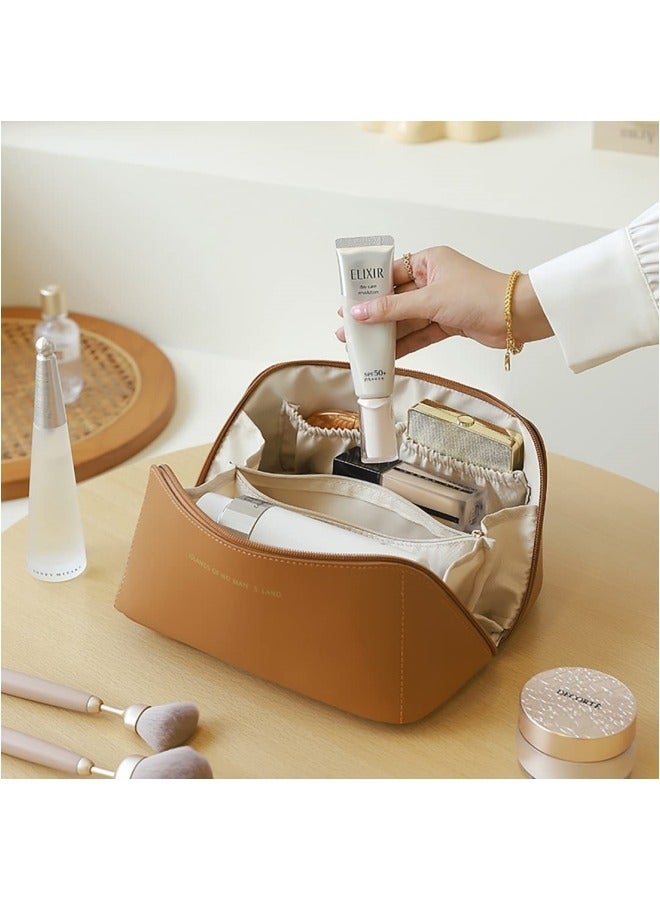 GGEROU حقيبة تجميل PU مميزة، حقيبة سفر بسعة كبيرة، حقيبة تجميل طبقية بسحاب، منظم سفر محمول حقيبة متعددة الوظائف مقاومة للماء بني - Image 3