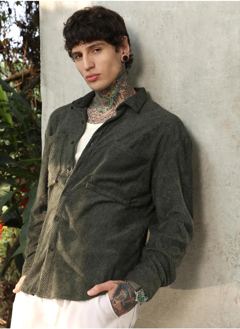 كامبوس سوترا Men's Seaweed Green Axisline Utility-Relaxed Shirt For Casual Wear | Spread Collar | Long Cuffed Sleeves | Button Closure | Shirt Crafted With Comfort Fit For Everyday Wear