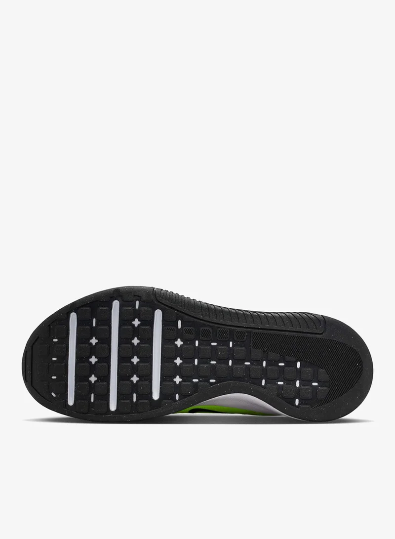 Nike Yellow Men's MC Trainer 3 Shoes for Men | Best Price UAE
