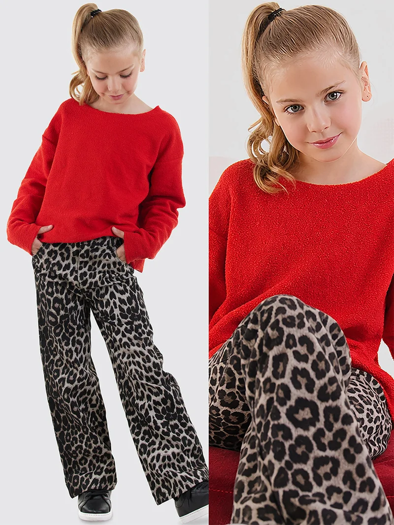 دينوكيدس بلوزة قطنية حمراء واسعة الرقبة للبنات