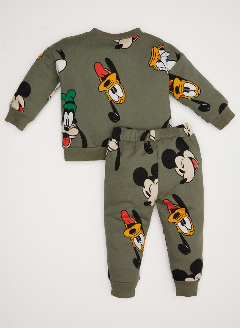 DeFacto Disney Mickey & Minnie Crew Neck Sweatshirt Elastic Waist Jogger Pants 2-Piece Set - Image 2