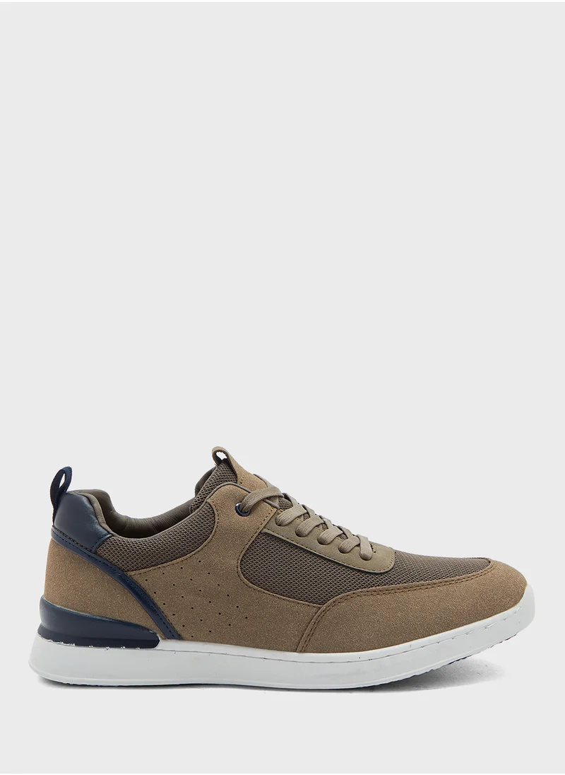 روبرت وود Perforation Detail Casual Sneakers