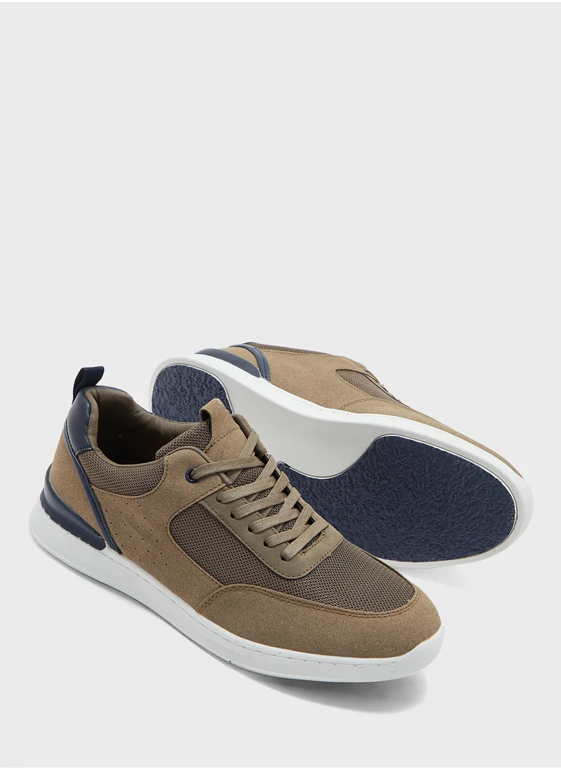 روبرت وود Perforation Detail Casual Sneakers