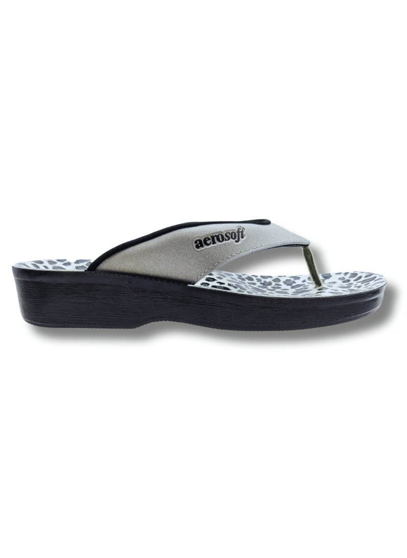Aerosoft A0846 Comfort Wedge Thong Sandals For Women - Black/Grey Leopard Print - Image 1