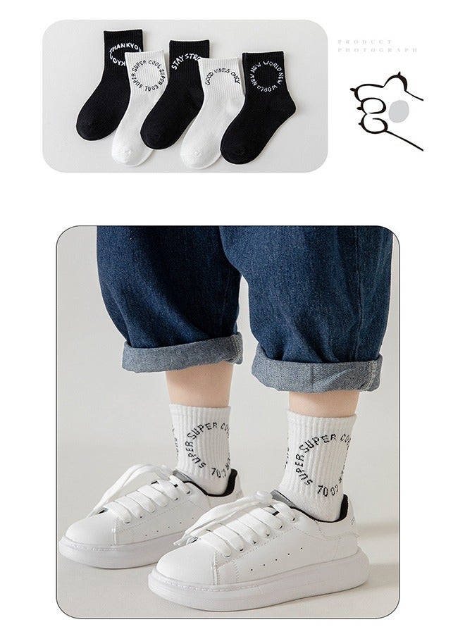 5 أزواج من جوارب الأطفال، جوارب قطنية كلاسيكية ذات لون سادة باللونين الأسود والأبيض، جوارب للطلاب للأولاد والبنات، مناسبة لعمر 9-12 عامًا - Image 3