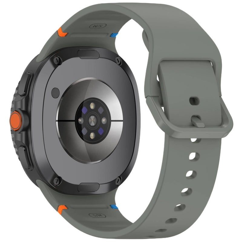 سوار ساعة ذكية باللون أخضر قابل للتعديل رياضي من السيليكون متوافق مع Samsung Galaxy Watch 8 Classic بملاءمة قابلة للتعديل وحزام ناعم للاستبدال اليومي - Image 1