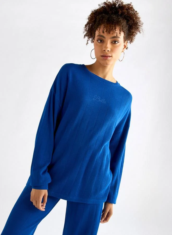 سبلاش فيڤ يشبه الصندوق بأكمام كاملة وبنطال مريح