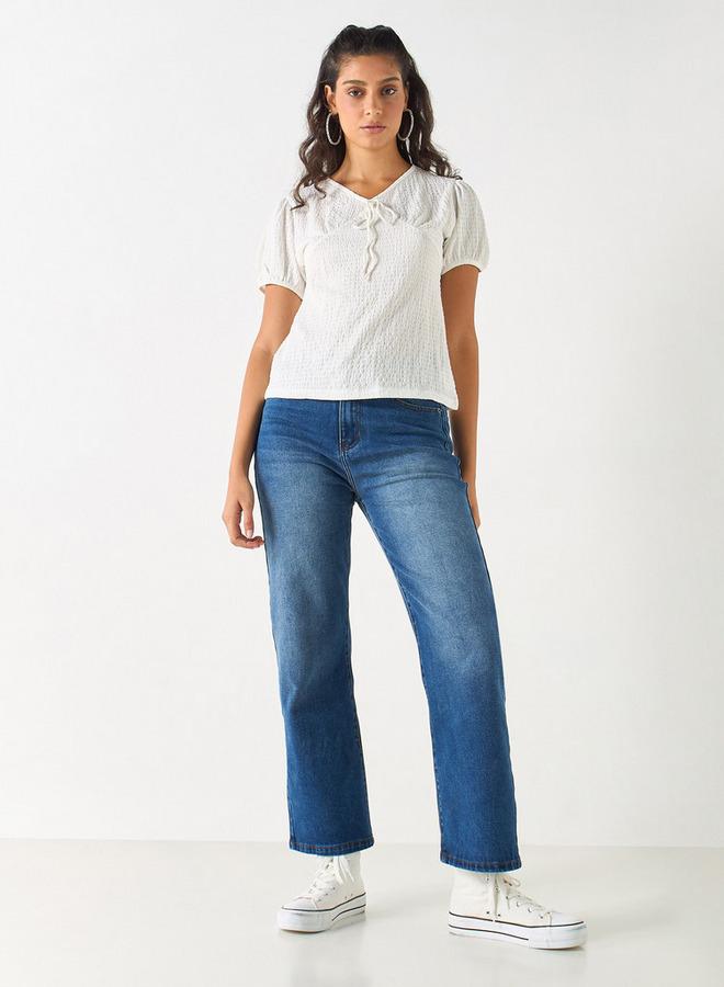 تواكستريمز بلوزة بارزة الملمس وياقة برباط وأكمام قصيرة من تو إكستريمز - Image 2