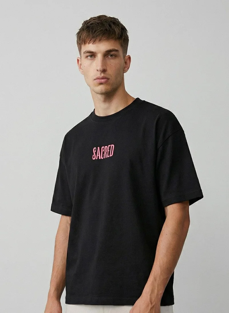 دينيس لينغو Black 100% Cotton Printed Regular Fit T-Shirt For Men