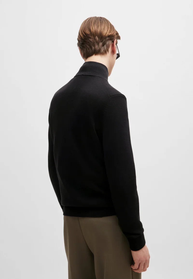 HUGO Zip-neck sweater in cotton with red logo label