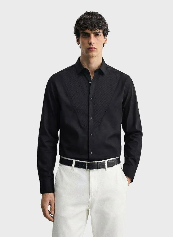 The Indian Garage Co Men Slim Fit Solid Round Neck Full Sleeves Shirt