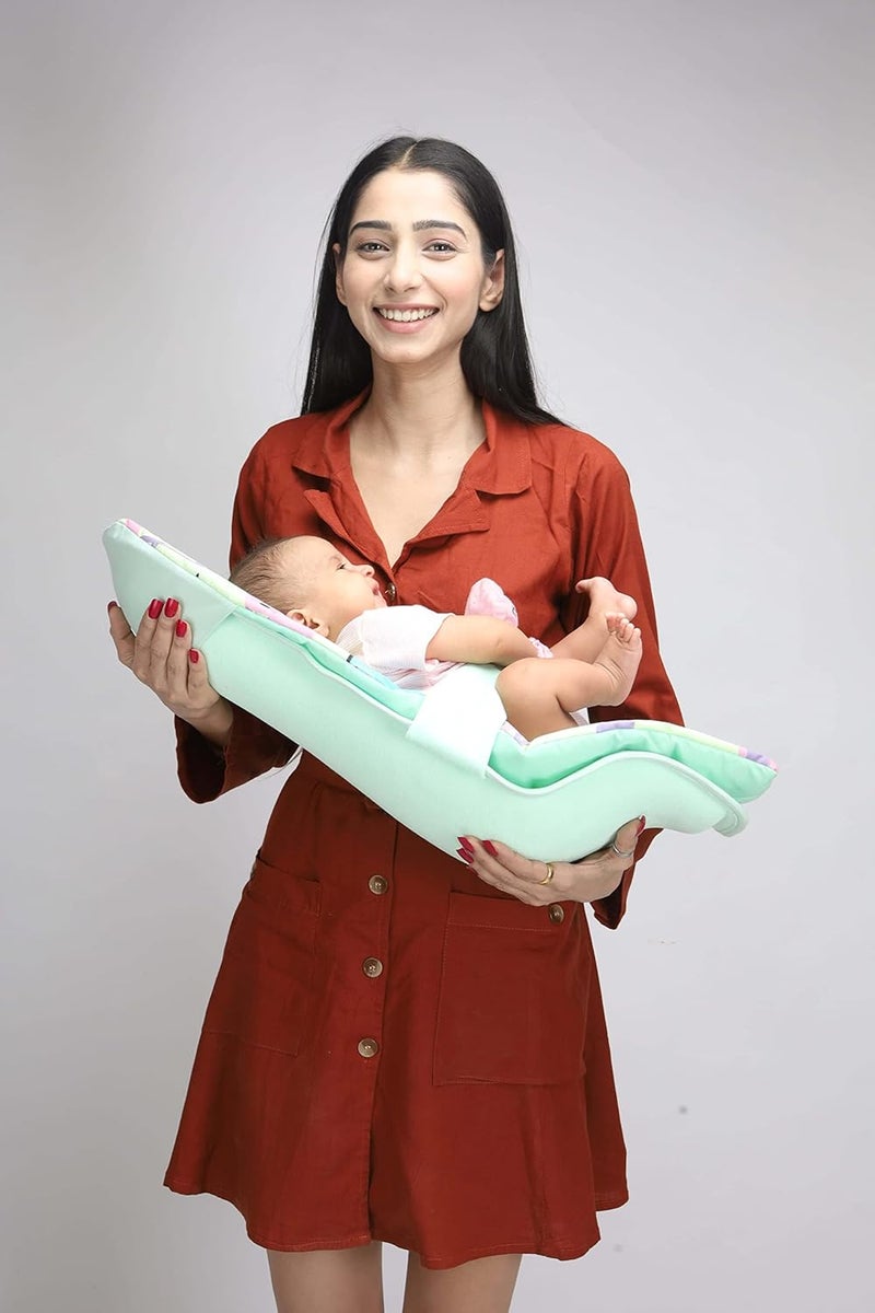 HOOPA وسادة تغذية HOOPA 2 في 1 باللون الأخضر النعناعي | وسادة للرضاعة | حاملة للرضع | حاملة للمولود الجديد | وسادة للرضاعة | حاملة مائلة (باللون الأخضر النعناعي) - Image 2