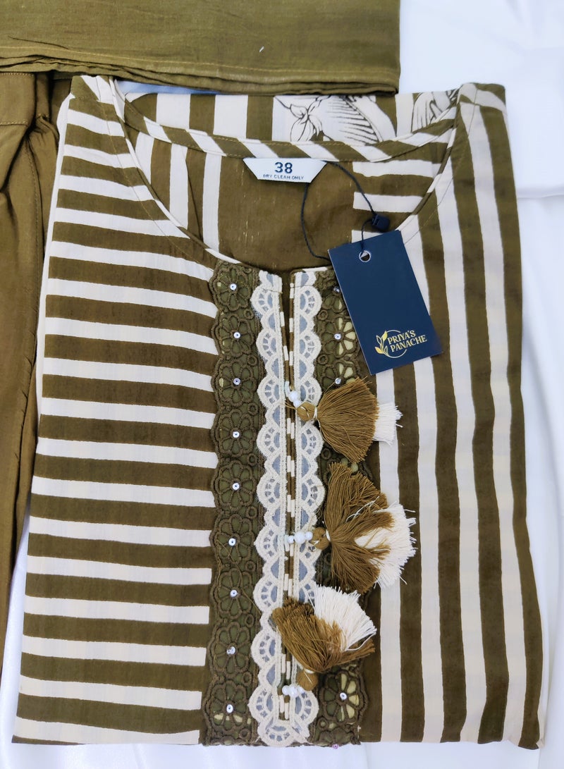 PRIYA’S PANACHE Pure Cotton Kurta Set with Digitally Printed Floral Design | Ethnic Kurti Pant Dupatta Set | Traditional Indian Dress for Women.  - Image 4