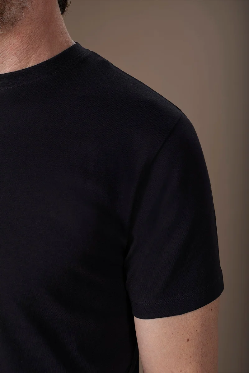 Doppelganger Black Men's round neck T-shirt in 100% cotton regular fit - Black for Men | Best Price UAE