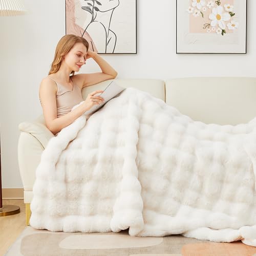 Latepis Luxury Faux Fur Throw Blanket Fuzzy for Couch Soft Thick Blanket for Bed Sofa Cute Plush Fuzzy Warm Blanket for All Seasons Ideal Gifts Luxury Throw Blanket Beige 50x60 Inch, 860gsm - Image 3