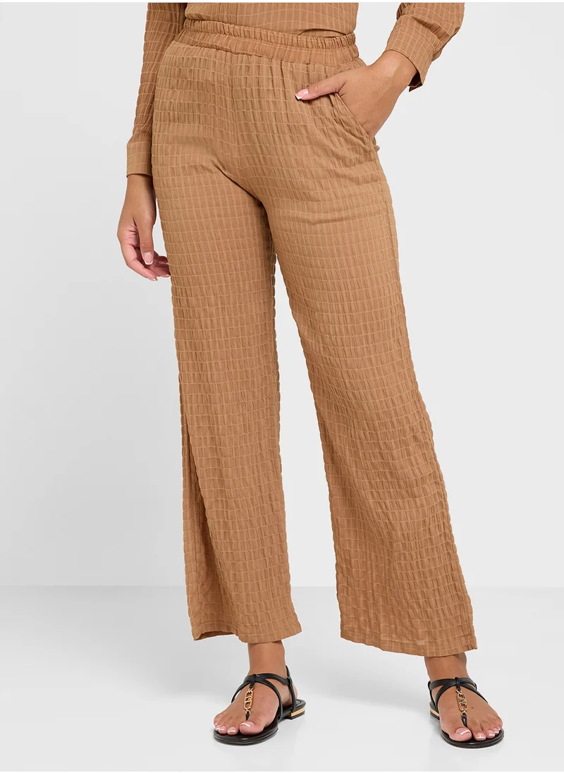 جينجر Textured Relaxed Fit Shirt & Pant Coord Set