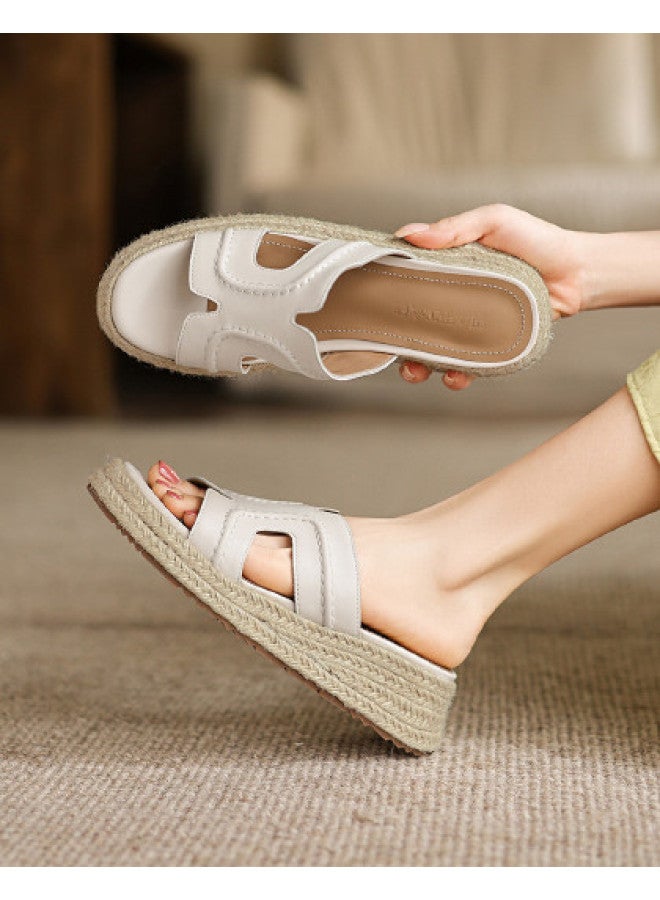 AME Classic Wedge Sandals Women 2025 Retro Comfortable Straw Woven Flip Flops Women Versatile Classic Slippers Women - Image 1