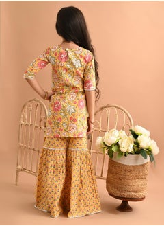 LILPICKS طقم كورتا مطبوع مع شرارا  - Image 4