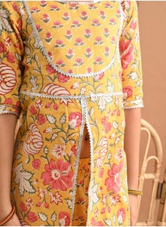 LILPICKS طقم كورتا مطبوع مع شرارا  - Image 5