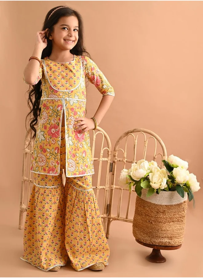 ليلك Printed Kurta with Sharara Set