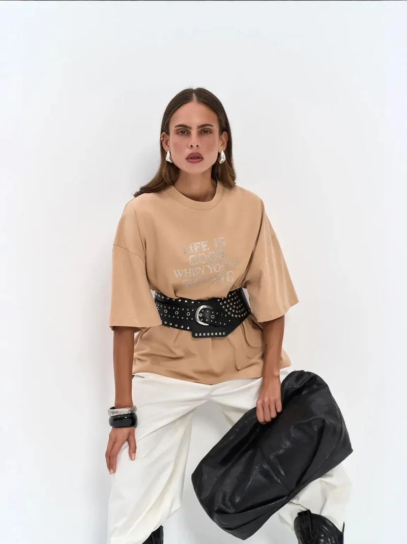 Mai Collection MAI STUDIOS Baddie Oversize White T-Shirt