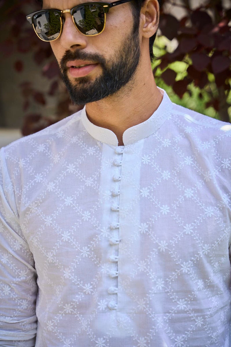 See Designs White Cotton Regular Fit Embroidered Kurta Set Mandarin Collar Long Sleeves_SDMKT109403L - Image 2