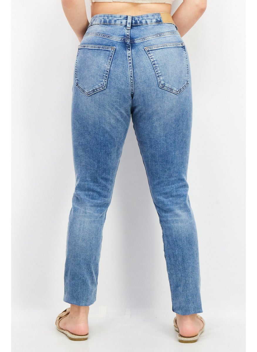 EDC Women Skinny Fit Dark Five Pocket Stretchable Jeans, Blue  - Image 2
