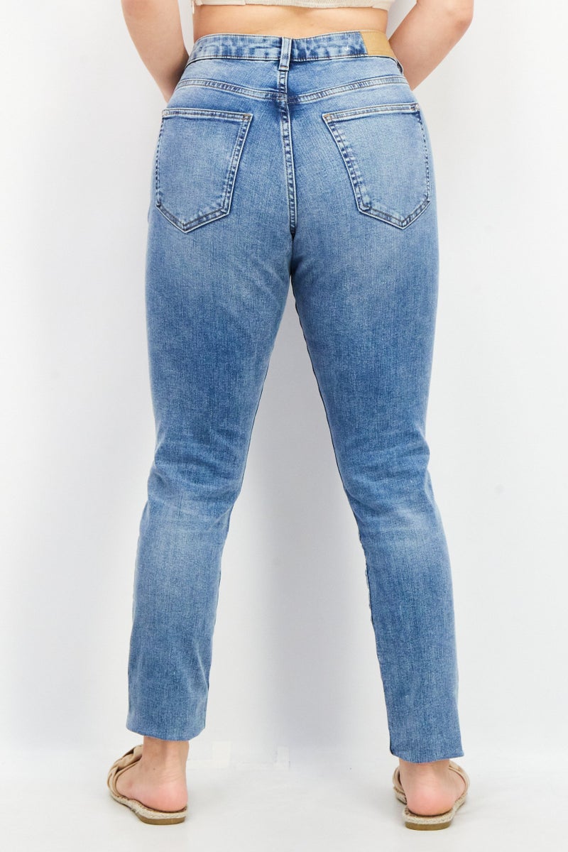 EDC Women Skinny Fit Dark Five Pocket Stretchable Jeans, Blue - Image 2