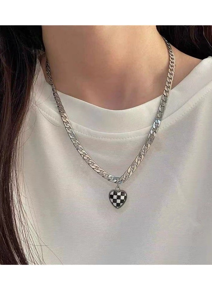 Goolsky Sweet & Edgy Checkered Heart Necklace for Women – Minimalist Indie Design, Versatile Collarbone Chain, Trendy Chic - Image 2