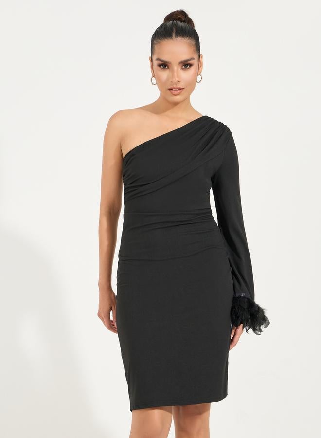 Styli Styli One Shoulder Sleeve Knee Length Dress with Faux Feather Detail  - Image 5