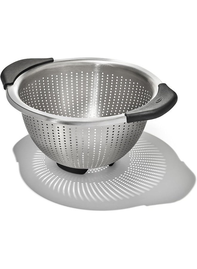OXO Good Grips Stainless Steel 3 Qt./ 2.8L Colander - Image 1