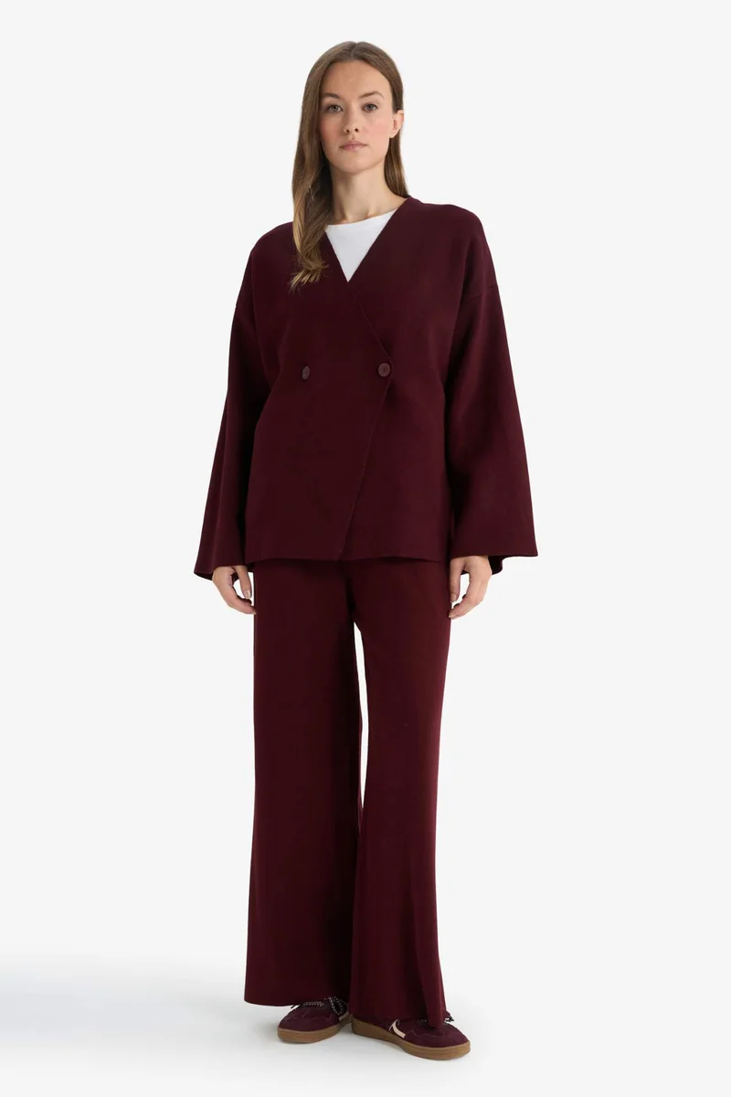 ديفاكتو Regular Fit Trousers