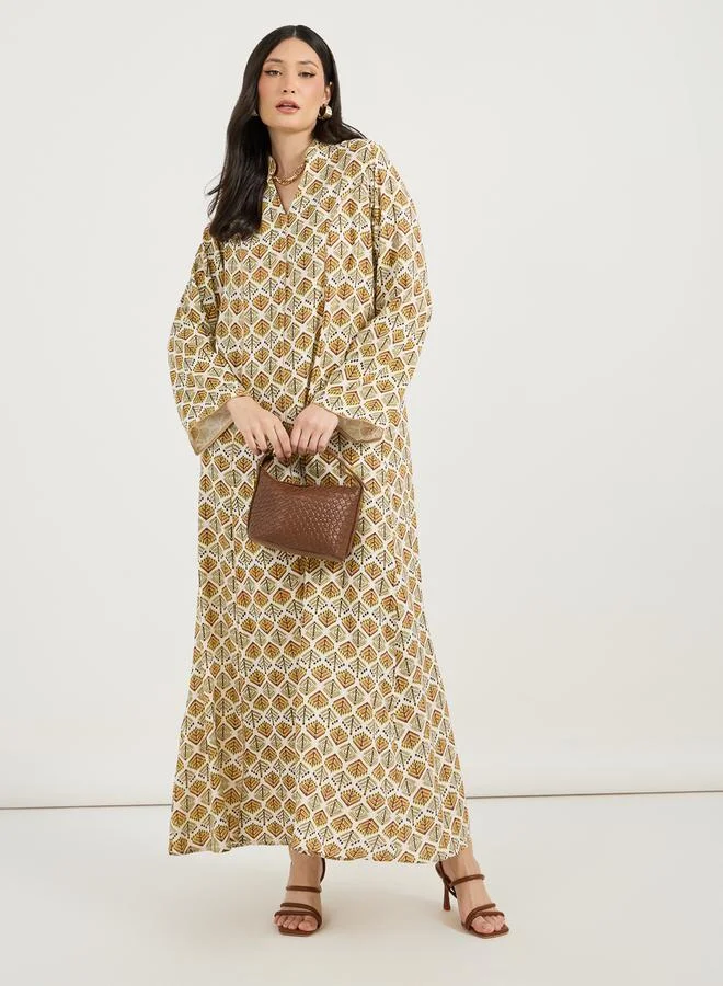 Styli All-Over Print Collared Jalabiya with Contrast Piping Detail