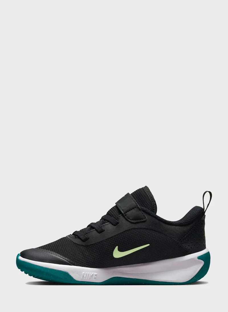 Nike Kids Omni Multi-Court Ps
