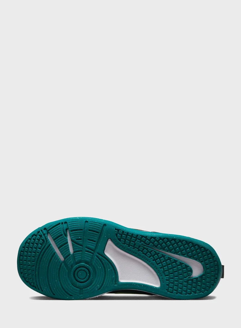 Nike Kids Omni Multi-Court Ps