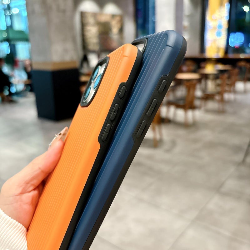 إيروريكس جراب هاتف MagSafe بتغطية كاملة بتصميم مستوحى من الأمتعة لهاتف iPhone 11 Pro (رمادي) - Image 4