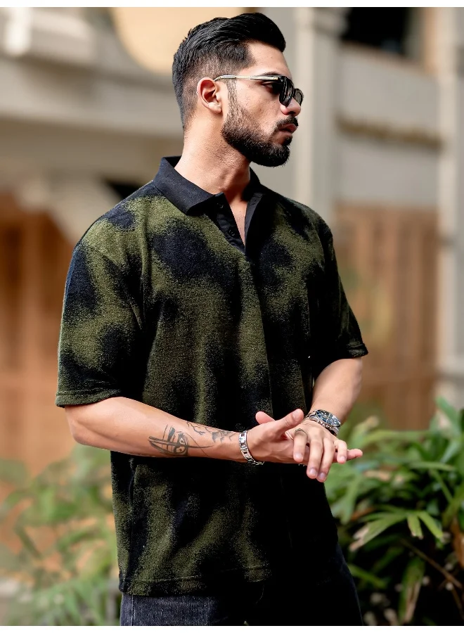 مانياك تيشيرت بولو رجالي مانياك بأكمام 3/4 وطبعة فنية بلون زيتوني من القطن