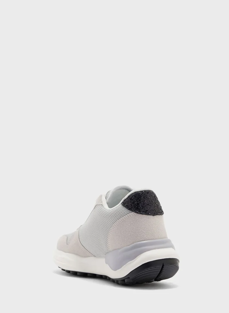 Ginger Star Chunky Sole Sneaker