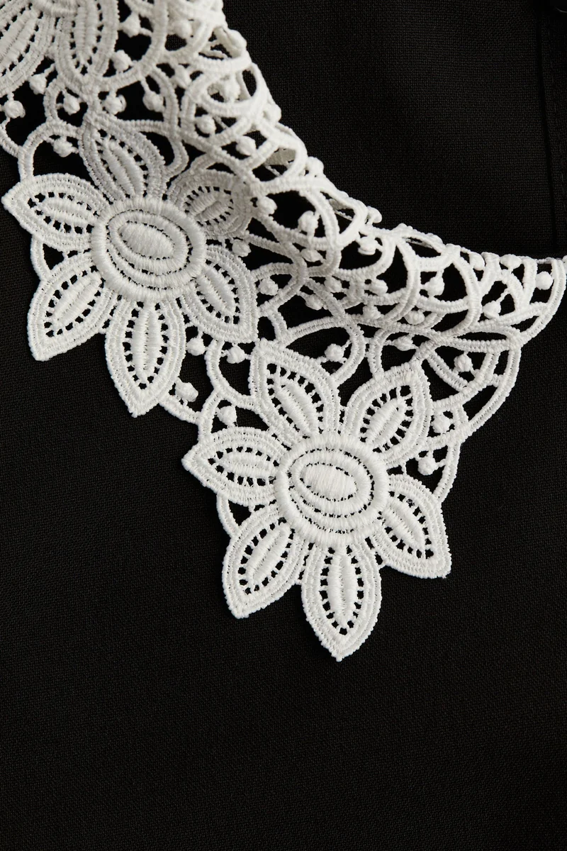 اتش اند ام Lace-detail dress