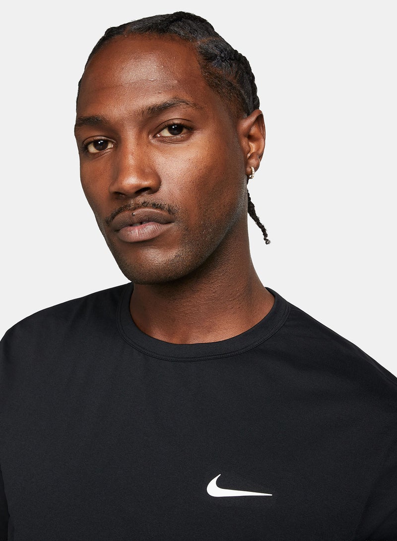 Nike Men’s Nike Dri-Fit UV Hyverse Short-Sleeve Top - Image 3