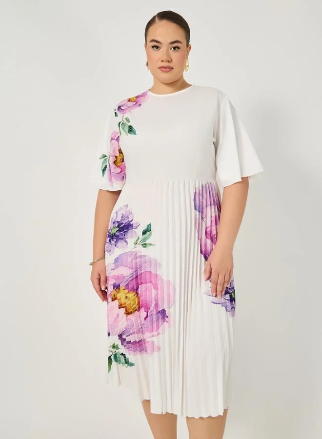 Styli Floral Pleated Dress