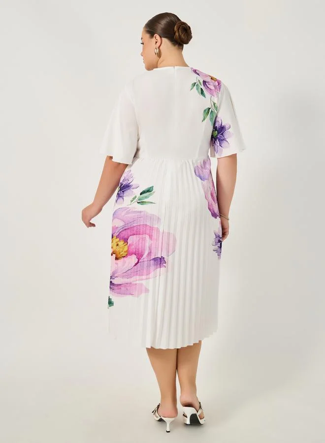 Styli Floral Pleated Dress