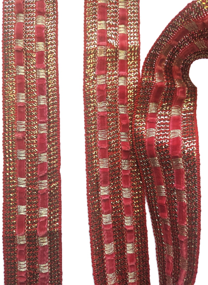 مخمل أحمر وترتر ذهبي، 10 ياردات، خياطة دانتيل - Image 1