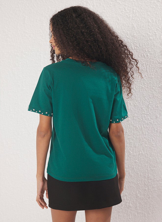 trendyol Emerald Green Pearl Detail Regular/Regular Fit Knitted T-Shirt - Image 4